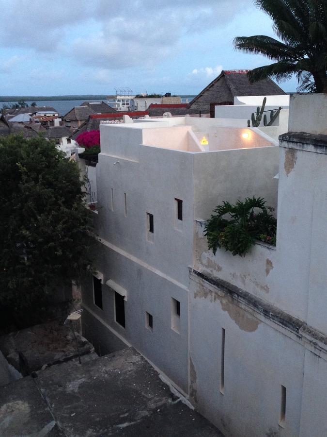 Andavelo House Acomodação com café da manhã Lamu Exterior foto